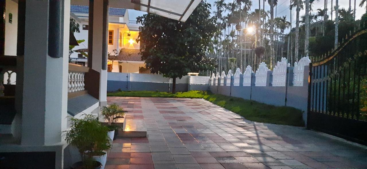 Apartamento Nest Mdy Mananthavady Exterior foto